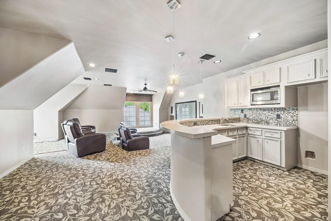 Photo of 907 Enclave Lake Drive