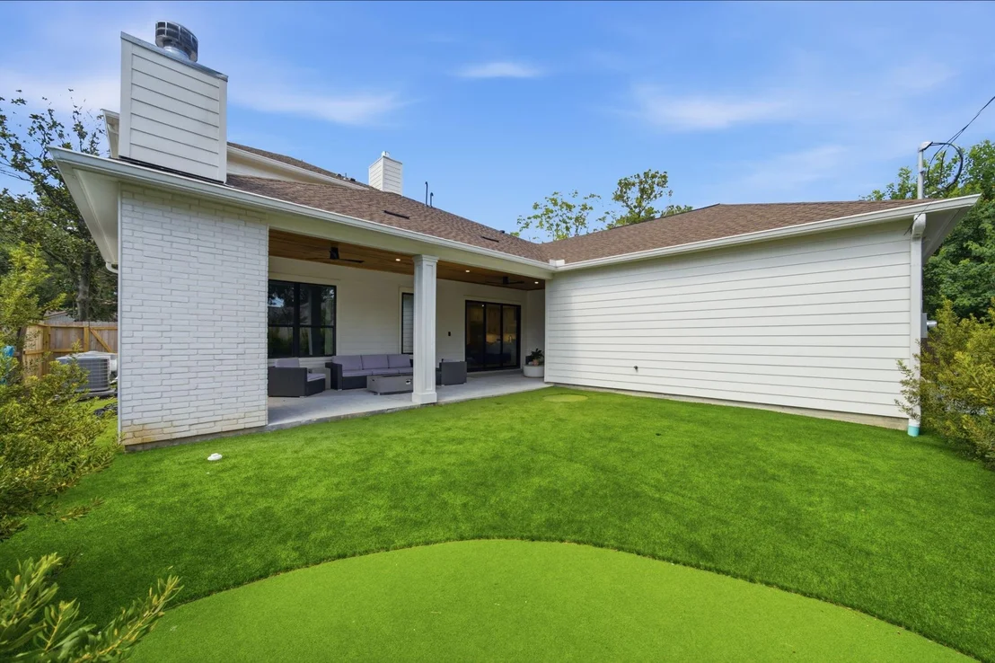 Photo of 1030 Chamboard Lane