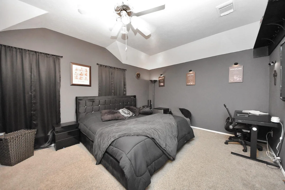 Photo of 24915 Oconee Drive