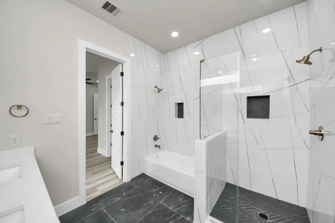 Photo of 2014 Blodgett Street