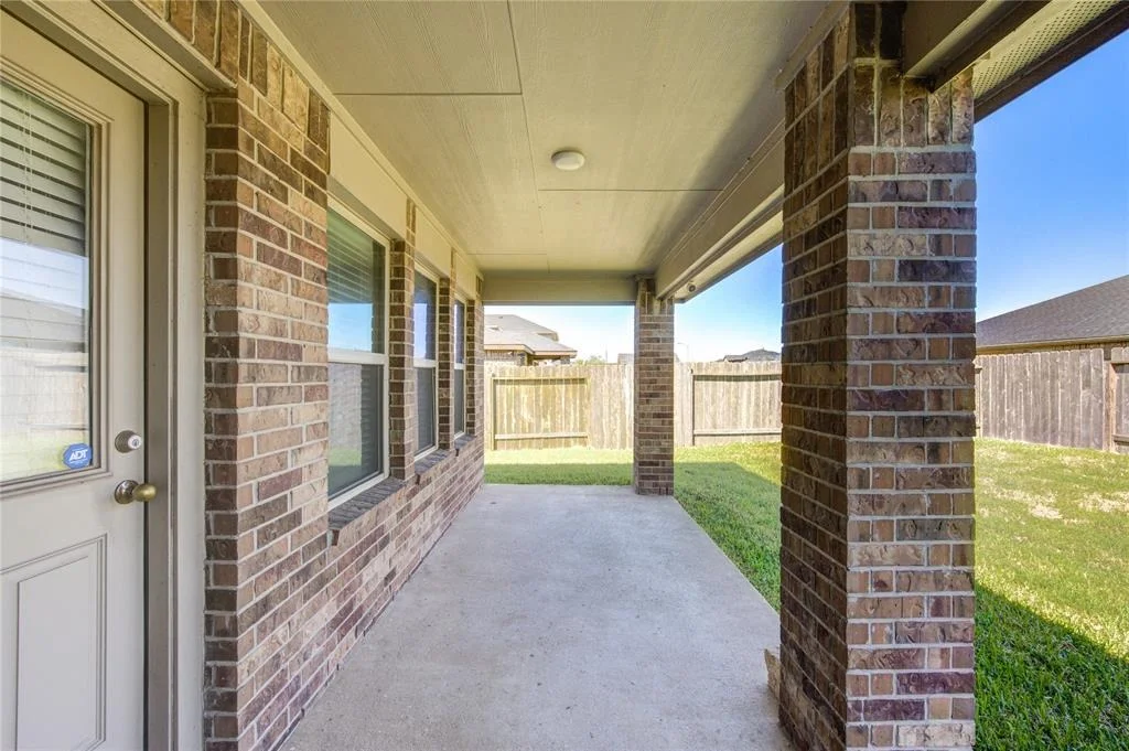 Photo of 9011 Hemlock Drive