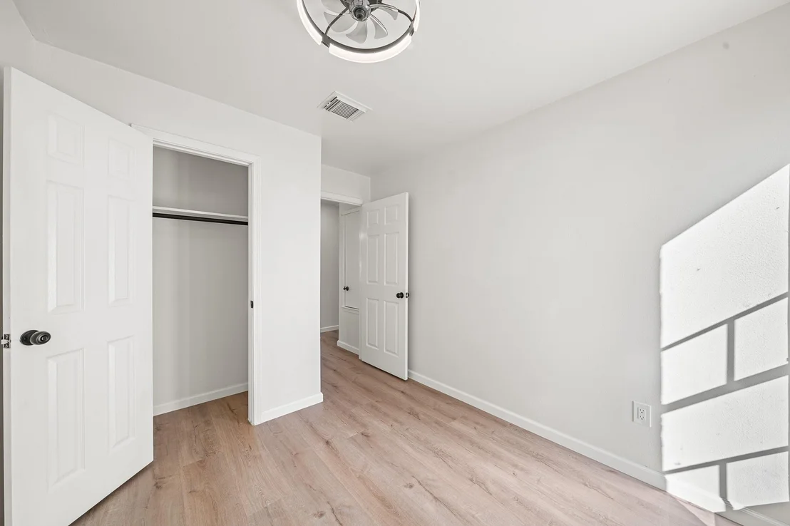 Photo of 11059 Vailview Drive