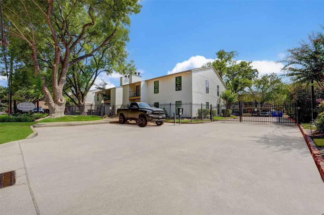 Photo of Unit 22 at 2425 Augusta Drive