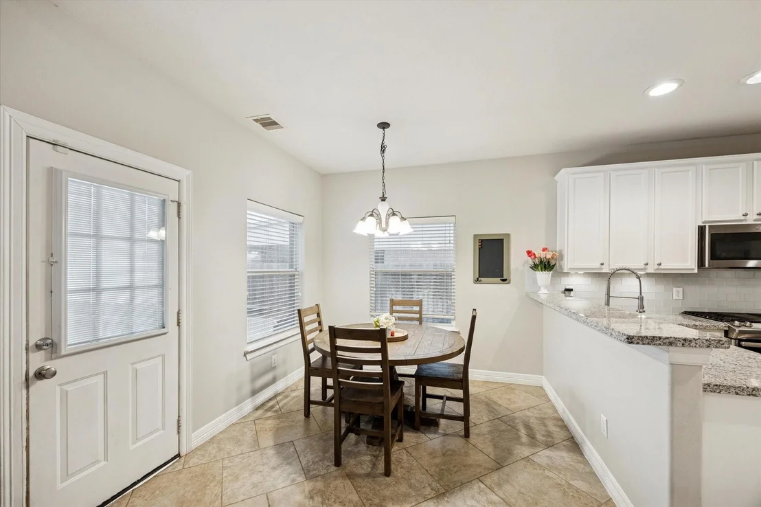 Photo of 2111 Great Prairie Lane