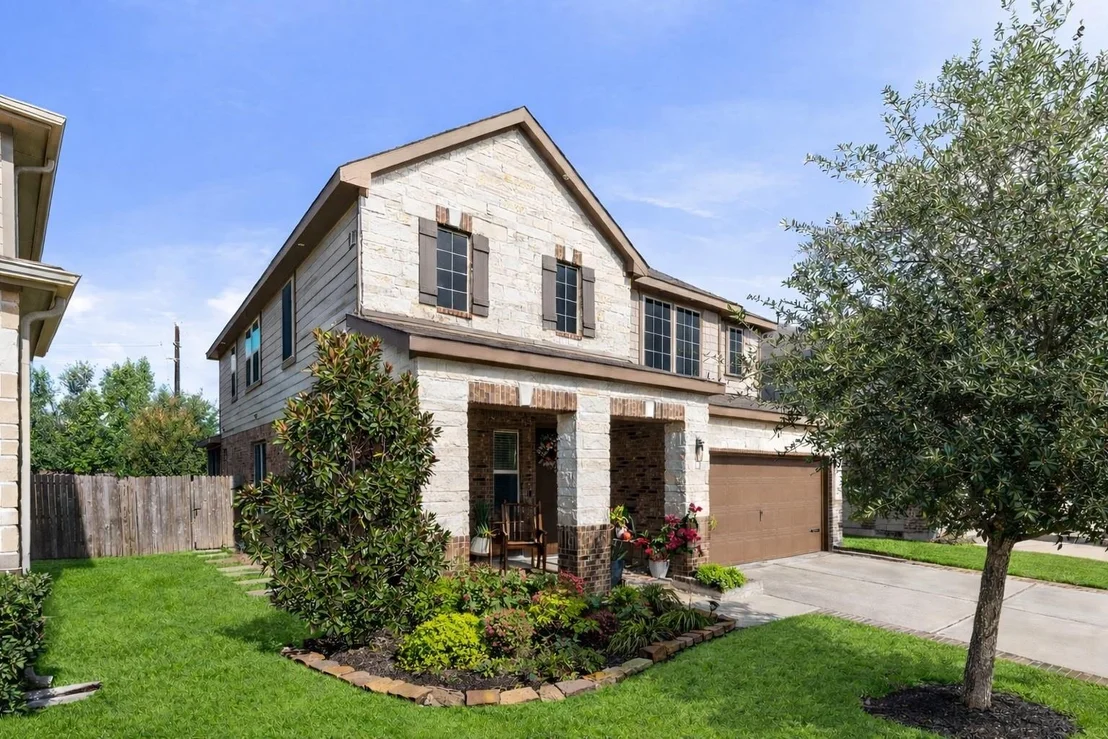 Photo of 4230 Lake Cypress Circle