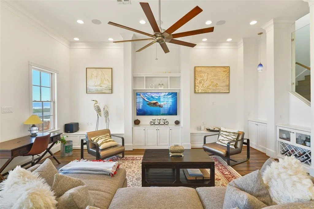 Photo of 1745 Seaside Drive