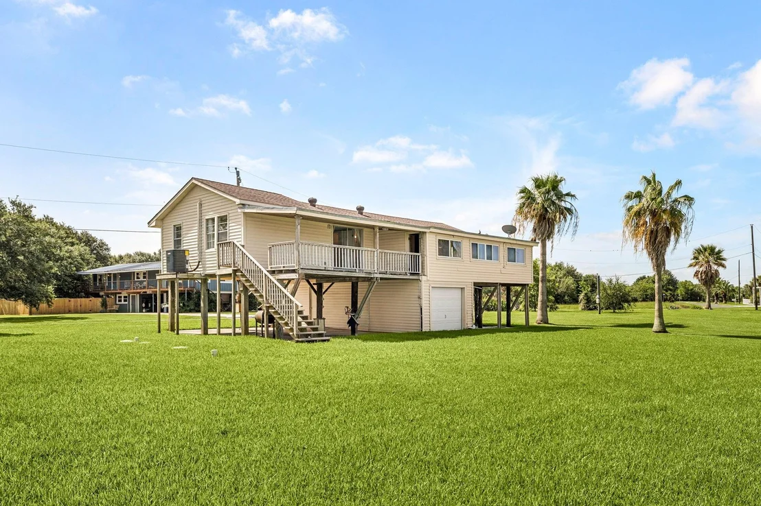 Photo of 8805 Harbour Drive