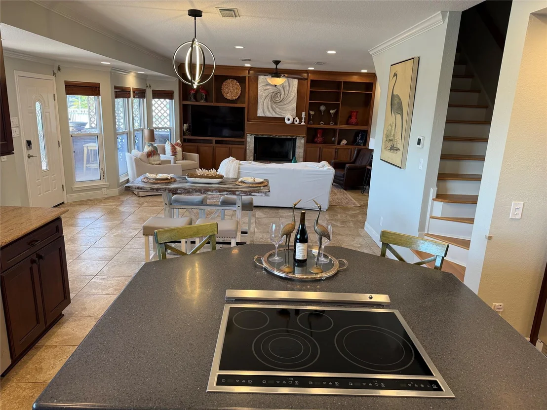 Photo of 1339 Outrigger