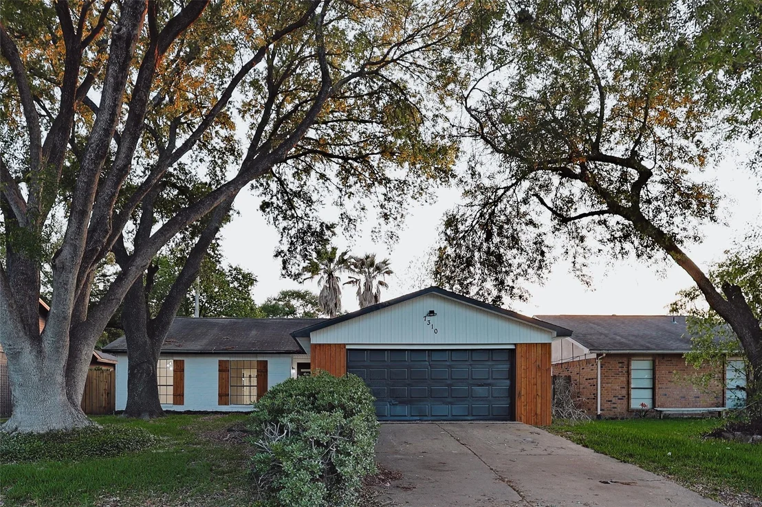 Photo of 7310 Corta Calle Drive