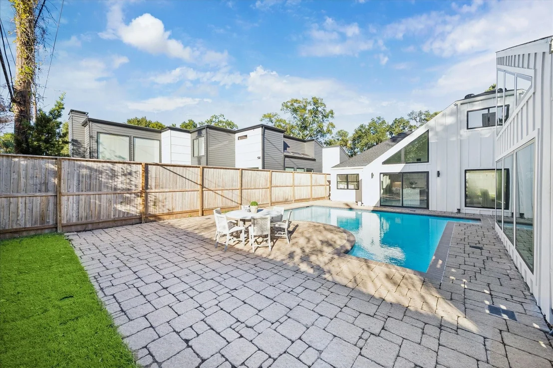 Photo of 533 Rancho Bauer Drive