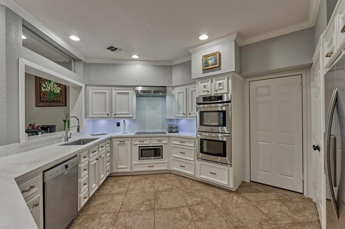 Photo of 609 Edgewood Drive