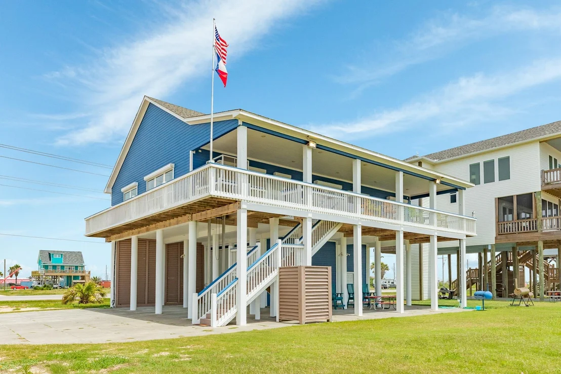 Photo of 998 Austin Drive