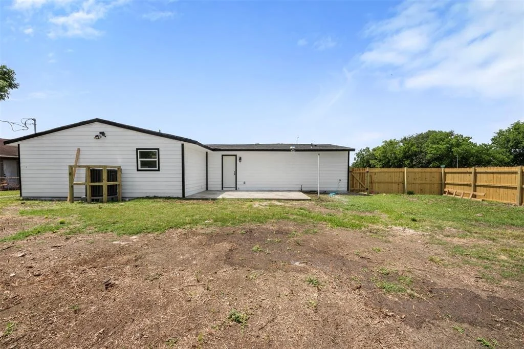 Photo of 6155 Ridgeway Drive