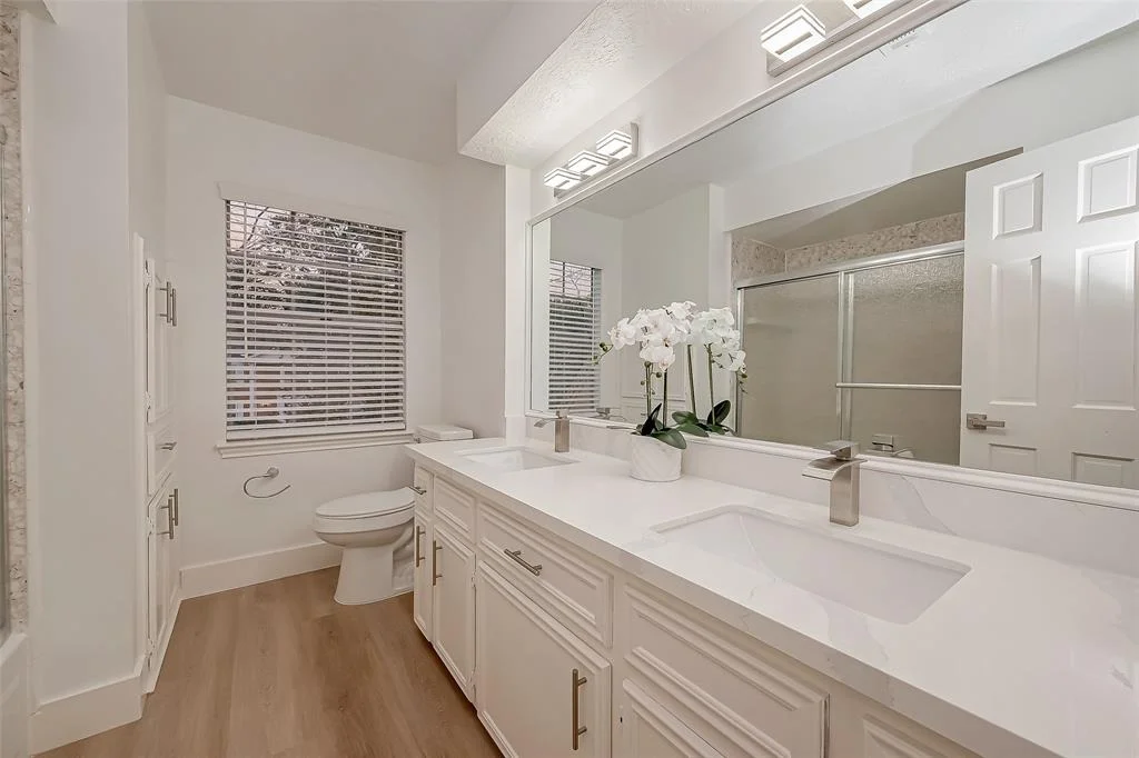 Photo of 5902 Templegate Drive
