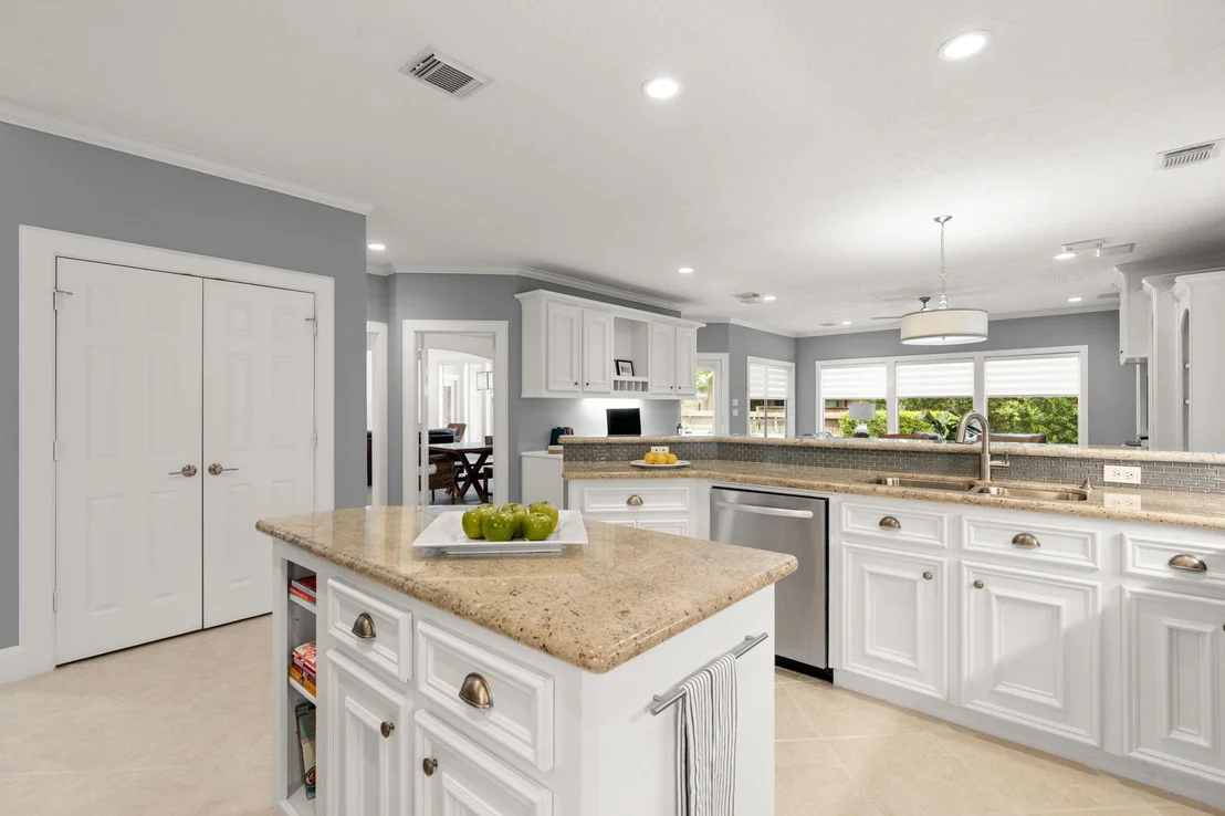 Photo of 106 Fairbranch Circle