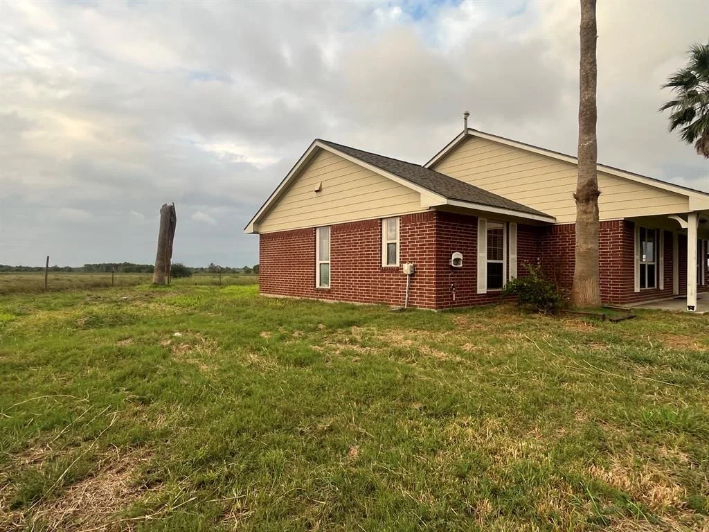 Photo of 5011 County Road 868d