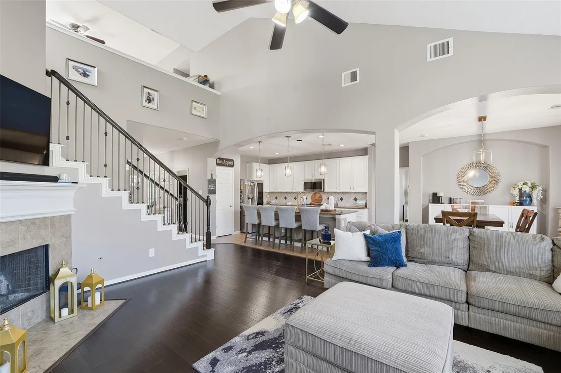 Photo of 15402 Hazen Point Drive