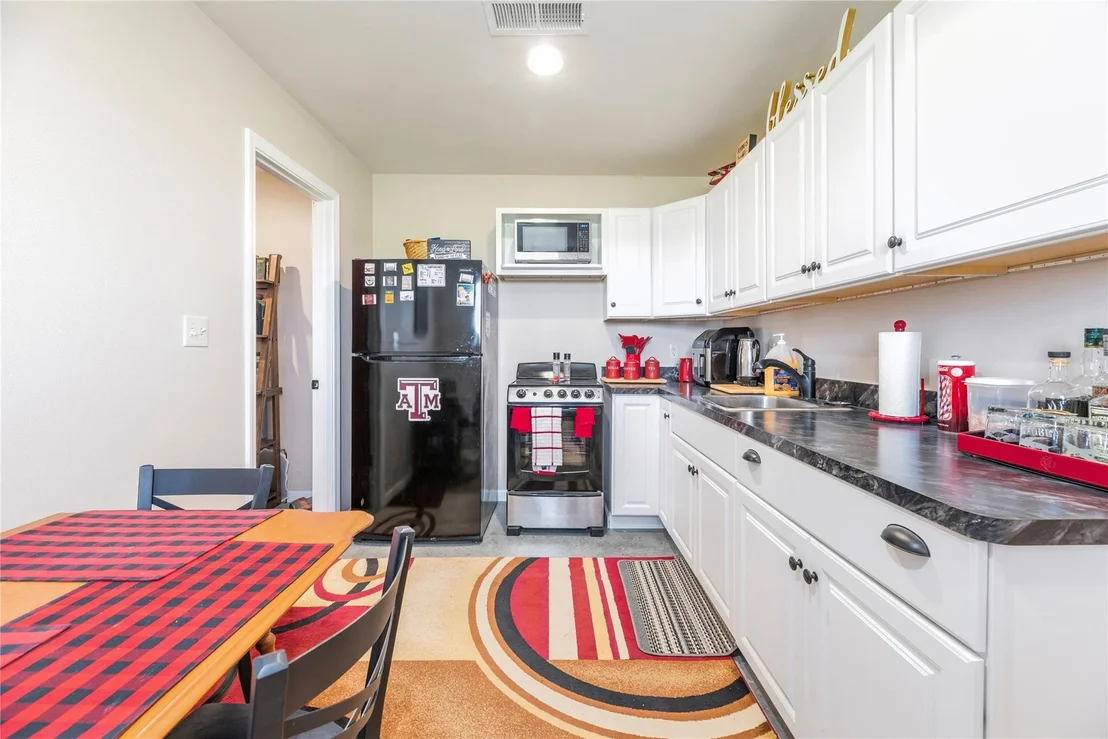 Photo of 7736 Meteor Drive