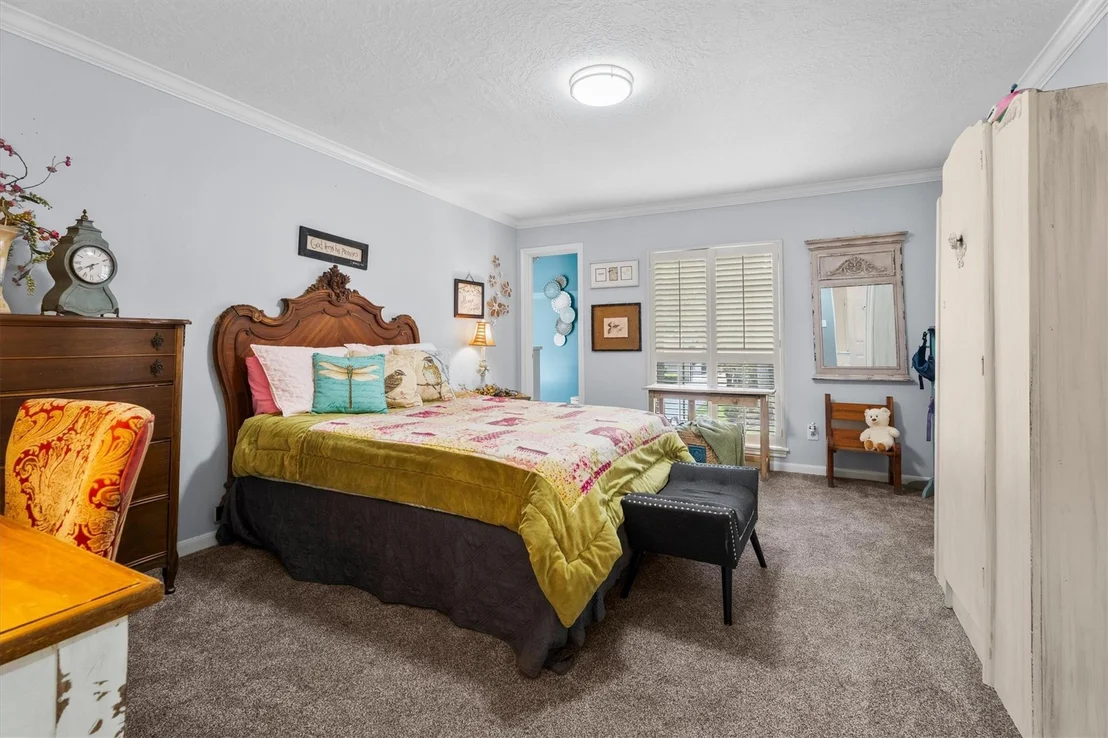 Photo of 15902 Guinstead Drive