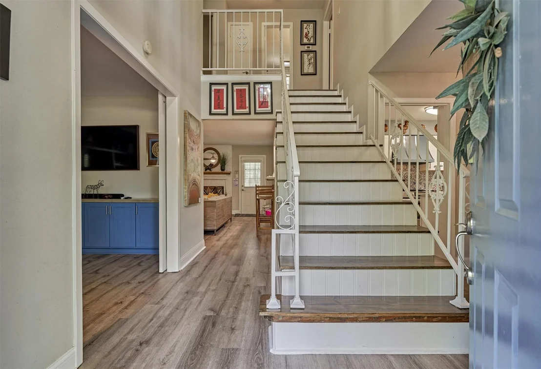 Photo of 9 Pineash Court