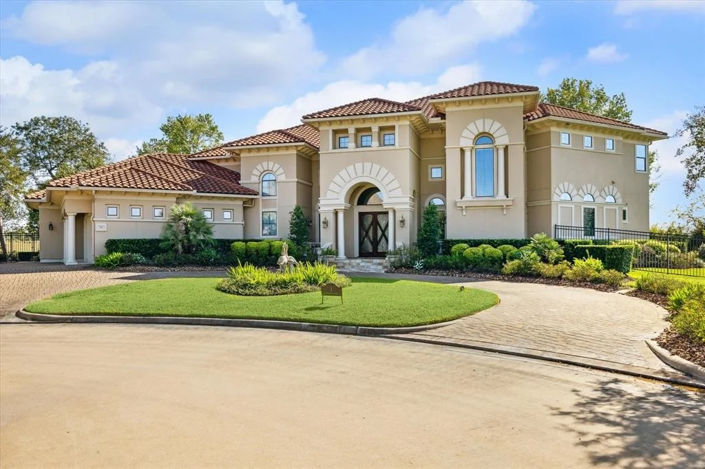 Photo of 1 Commanders Point