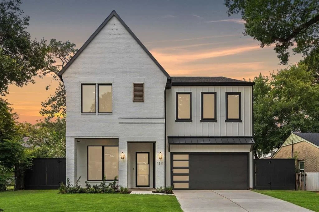 Photo of 1211 Candlelight Lane