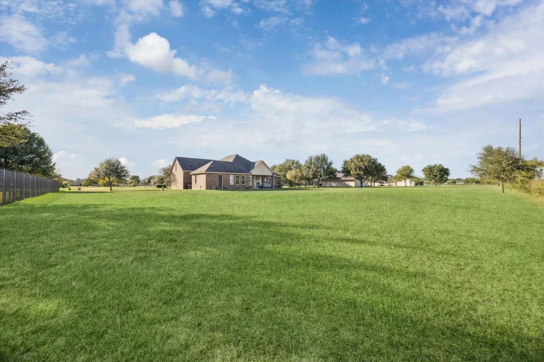 Photo of 4710 Shadow Grass Drive