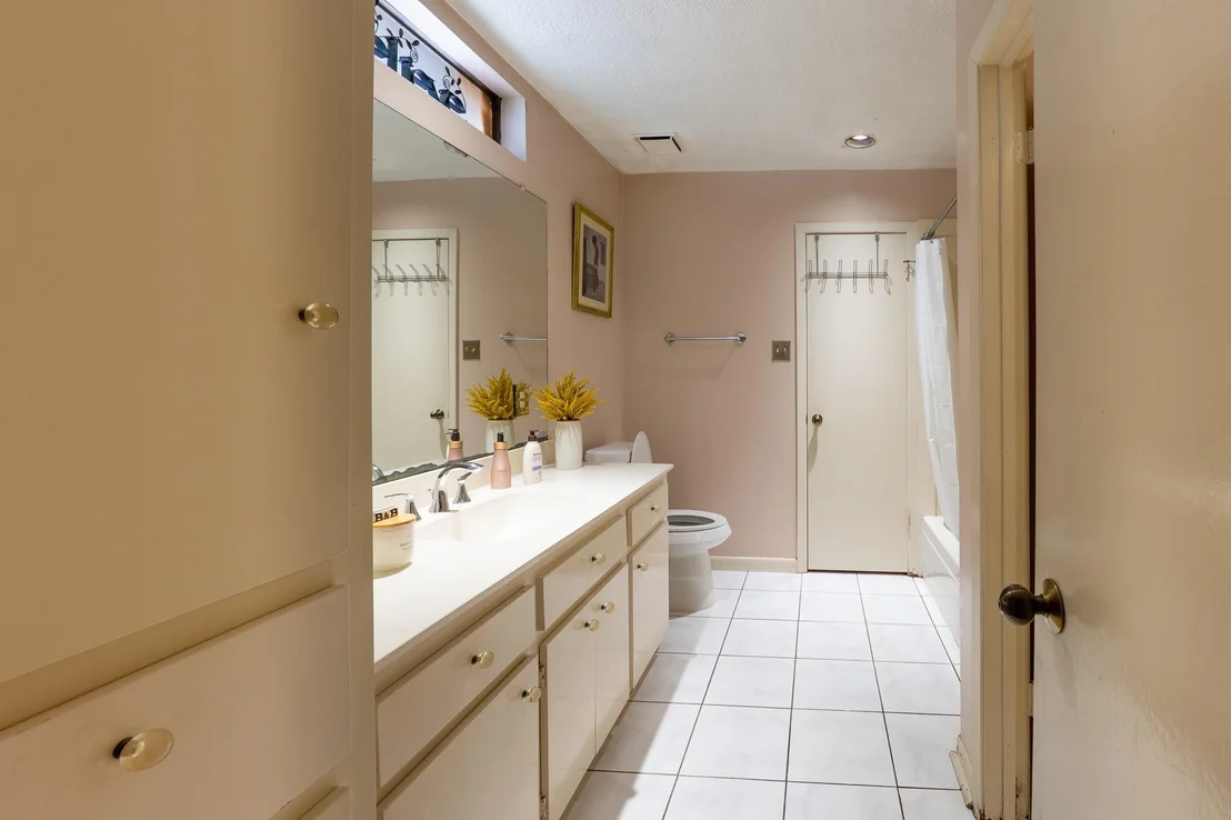 Photo of 7926 Quail Meadow Drive