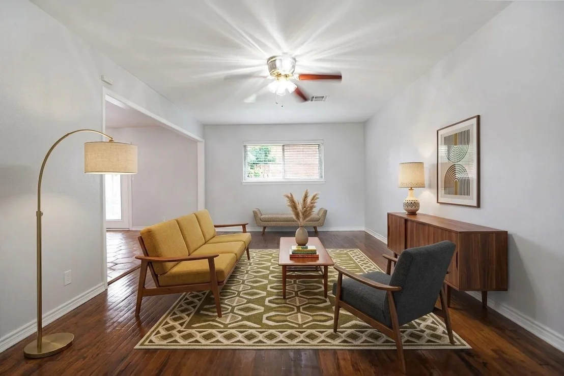 Photo of 10010 Westview Drive