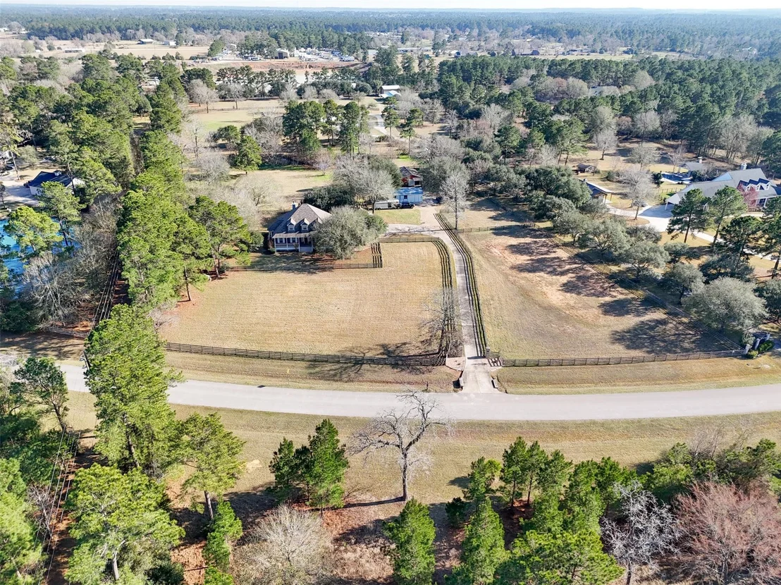 Photo of 36003 Post Oak Circle