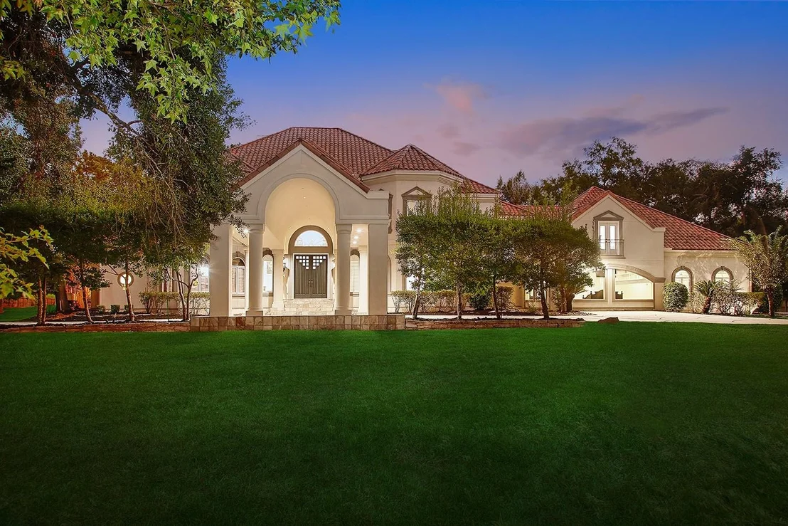 Photo of 23508 Twin Oaks Drive