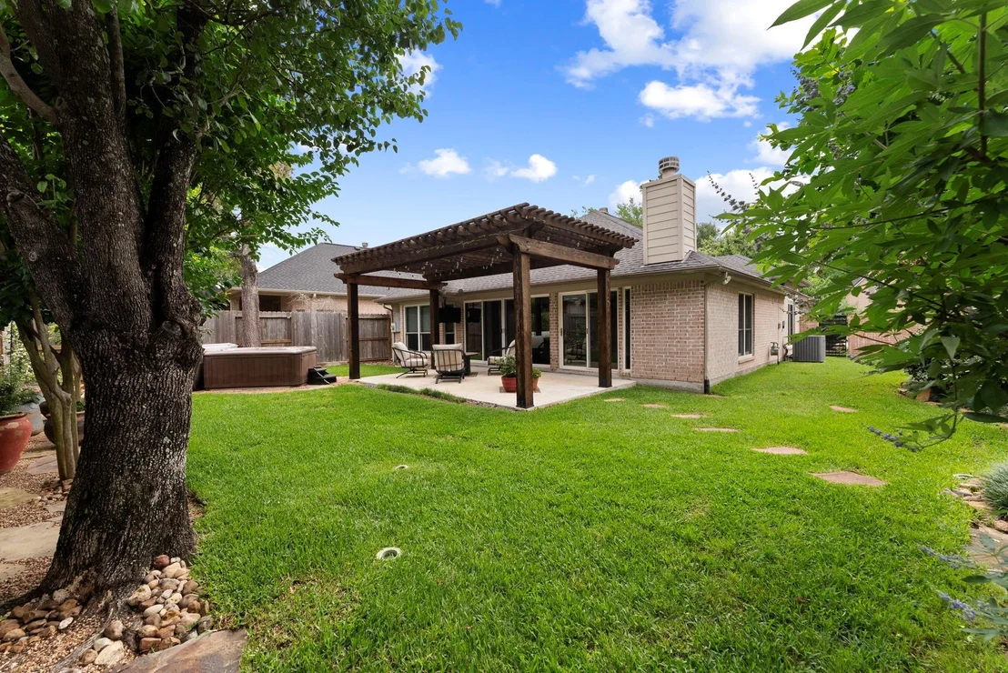 Photo of 23 S Manorcliff Place