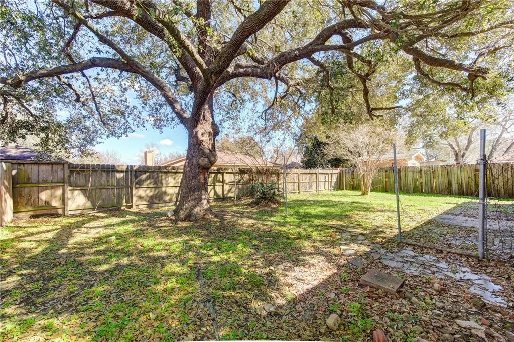 Photo of 6943 Foxwaithe Lane