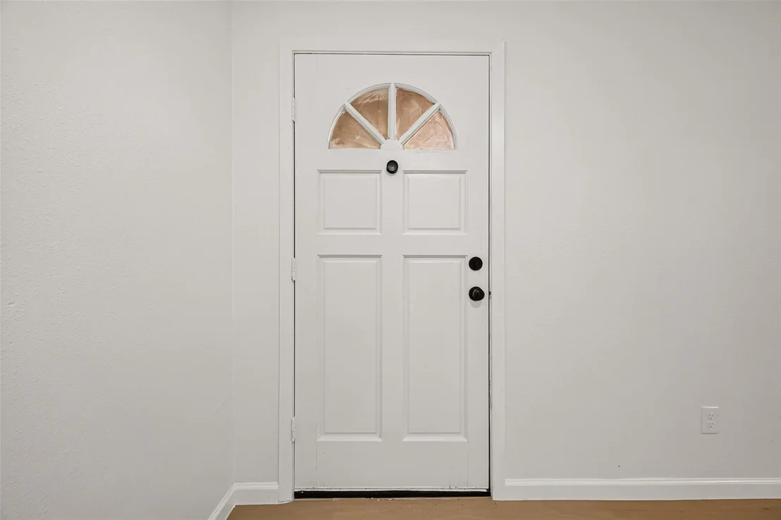 Photo of 215 Crest Hill Drive
