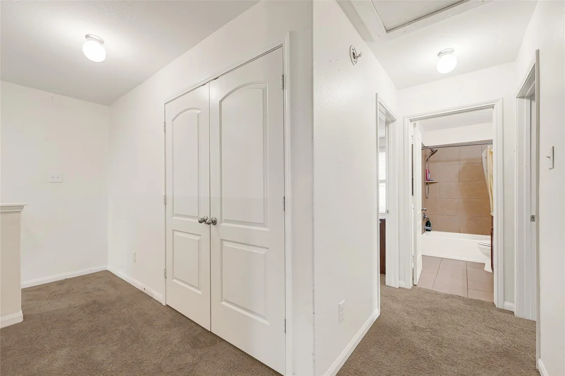 Photo of 106 Mojave Lane