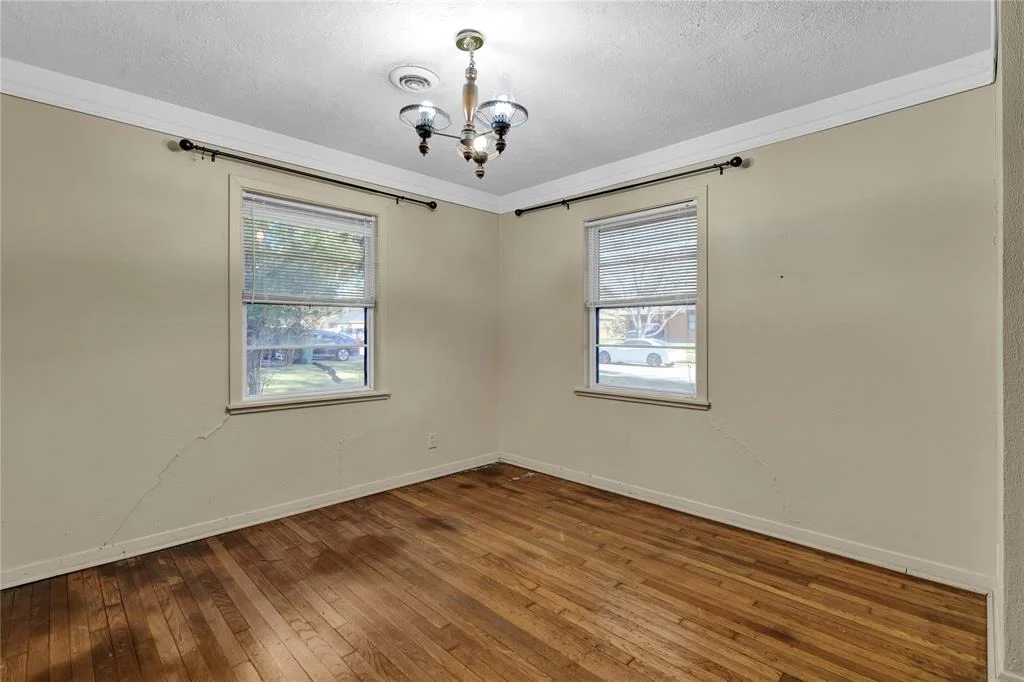 Photo of 2212 Helen Street