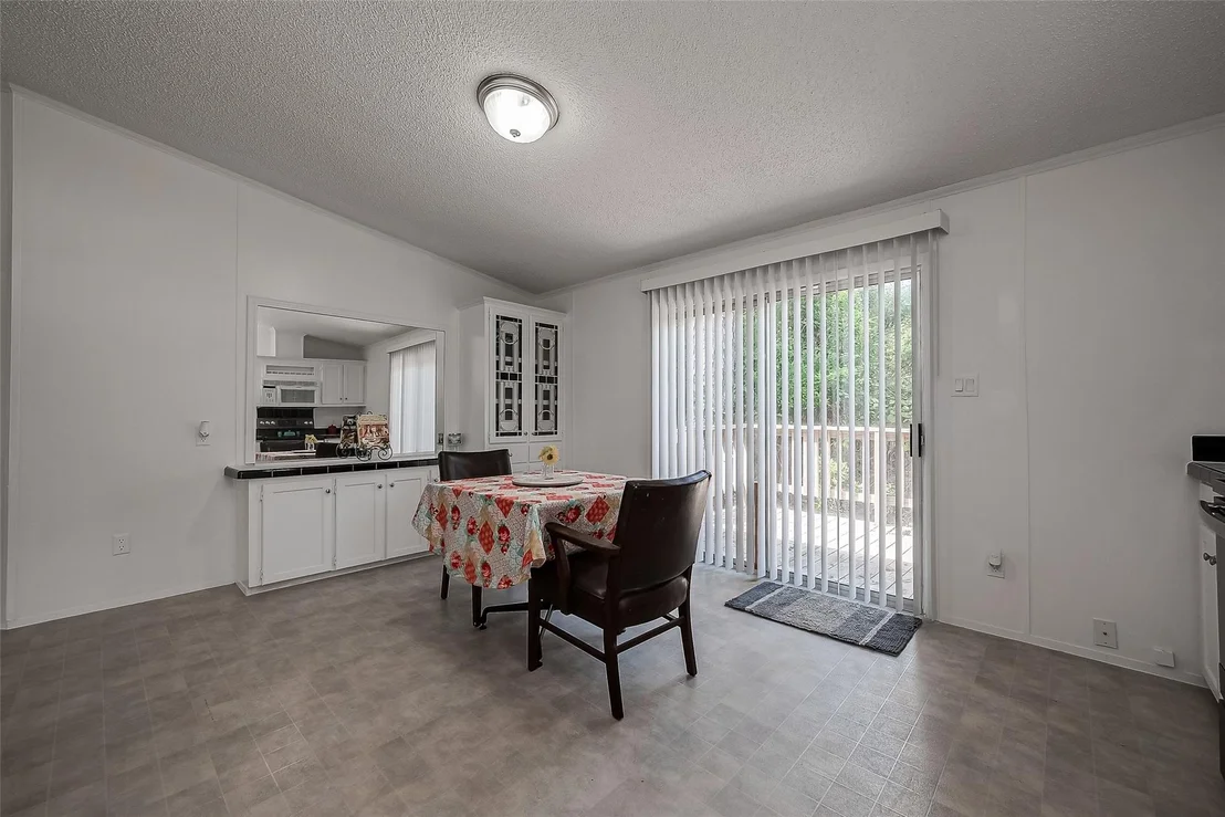 Photo of 16861 W Lynbrook