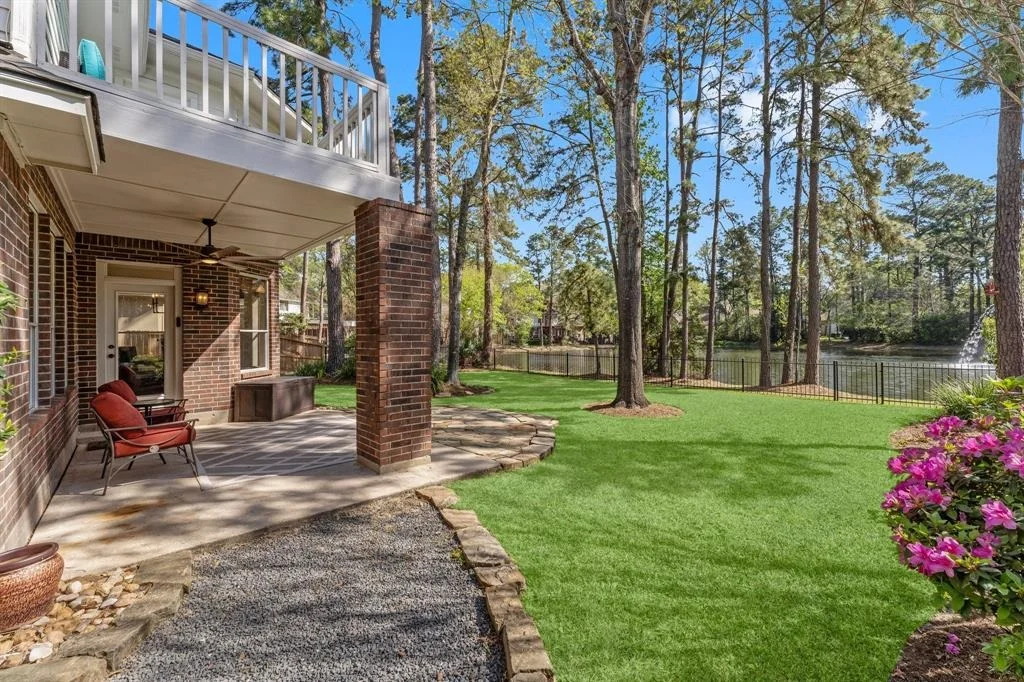 Photo of 211 N Floral Leaf Circle