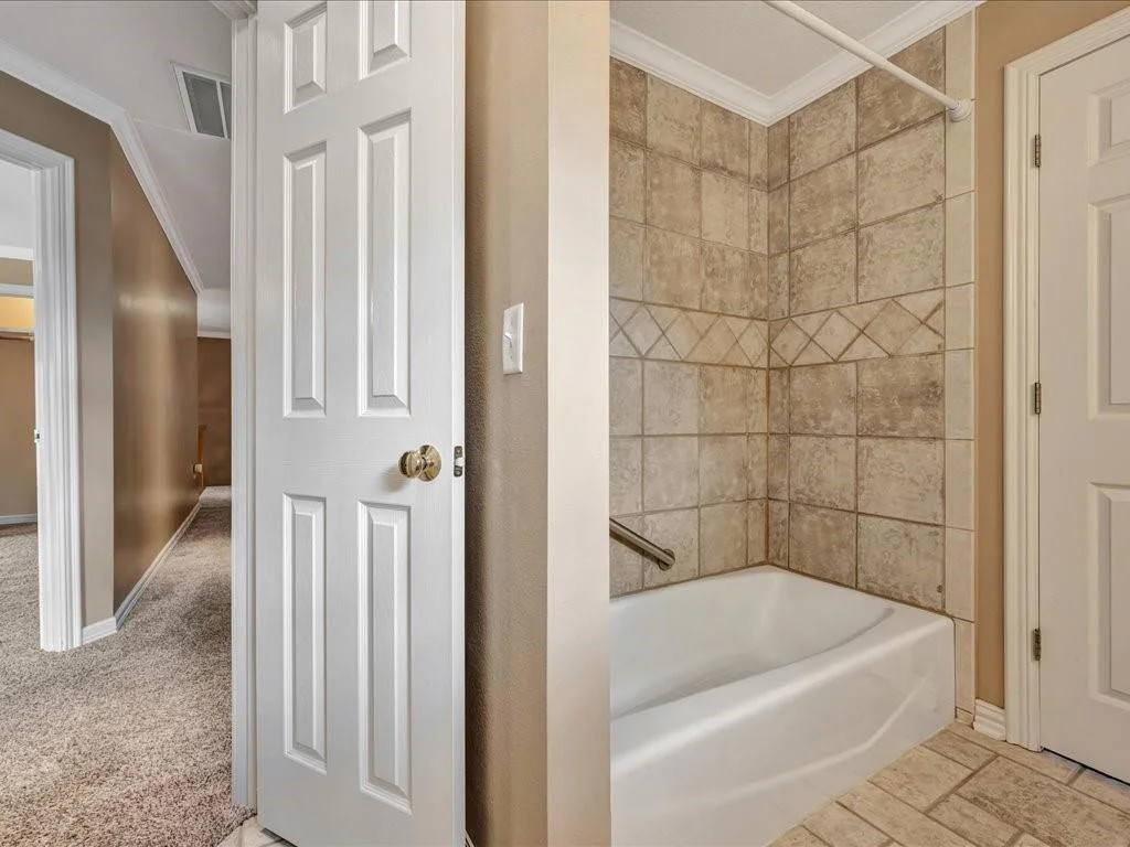 Photo of 1803 Live Oak Lane