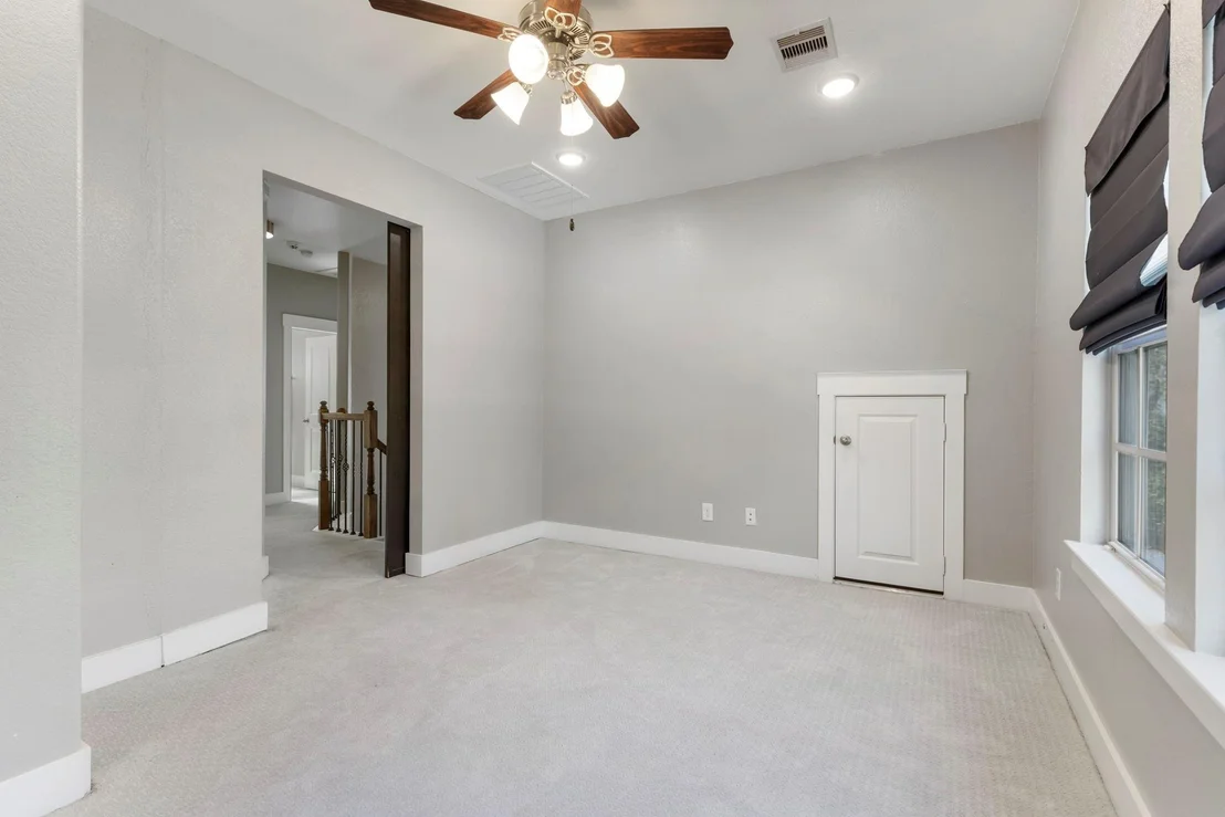 Photo of 270 Rockwell Park Boulevard