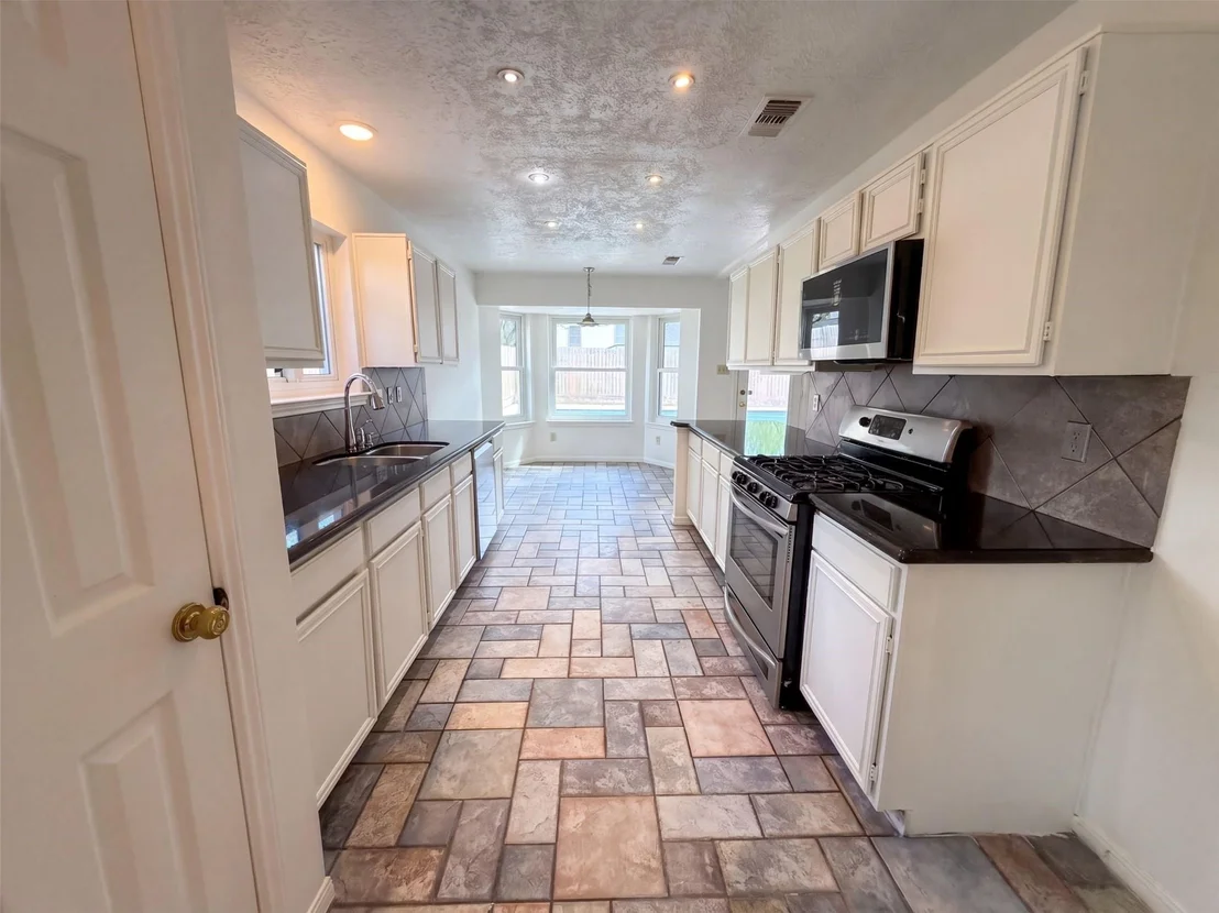 Photo of 1115 Long Prairie Drive