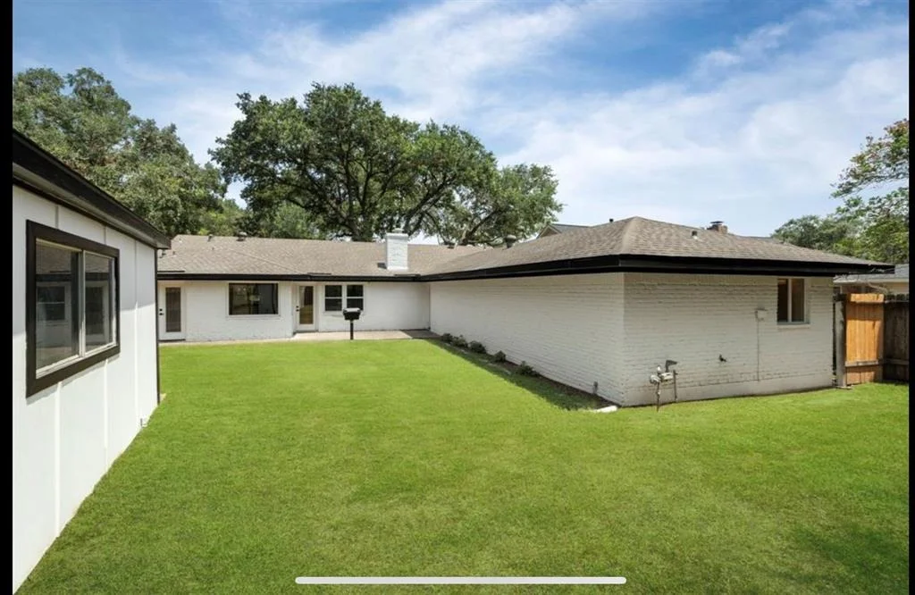 Photo of 6107 Valkeith Drive
