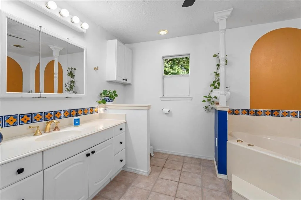 Photo of 4638 Deer Point Drive