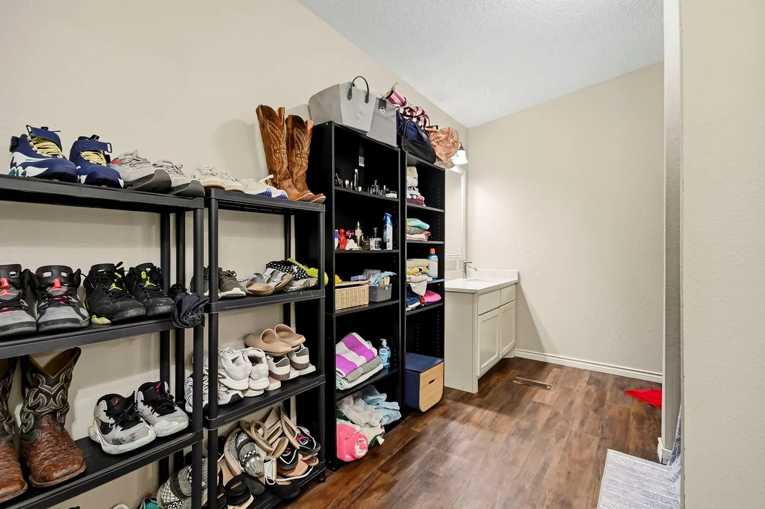 Photo of 7126 Mourning Drive