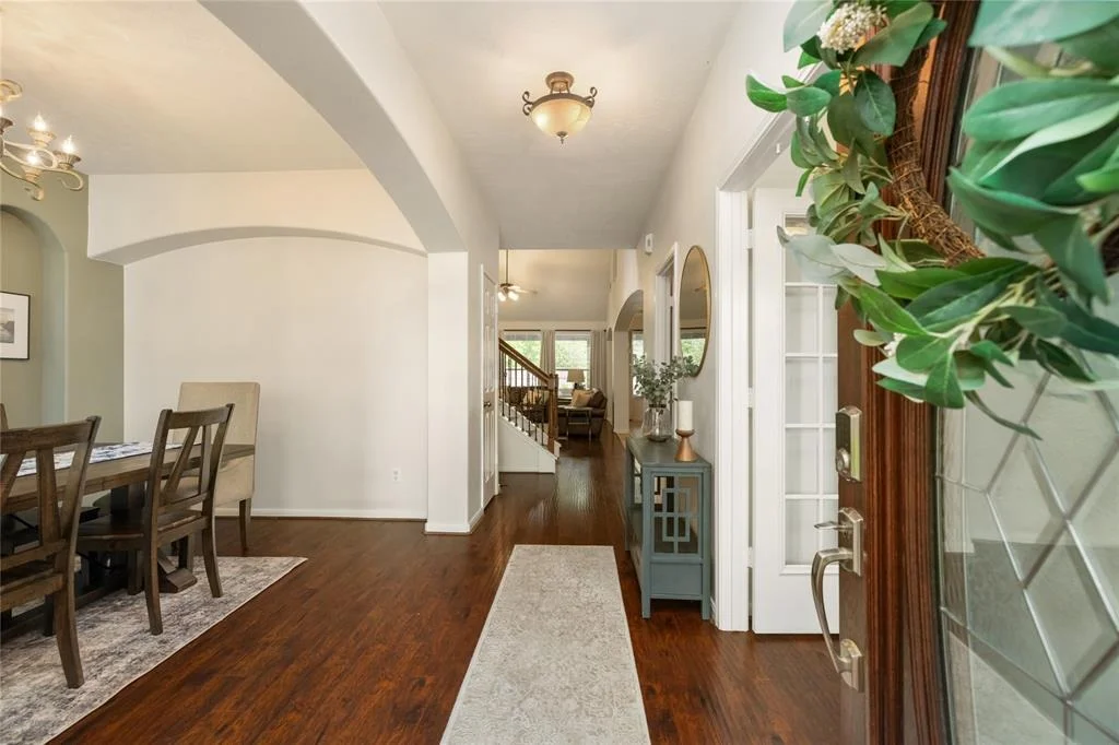 Photo of 21247 Albany Park Lane