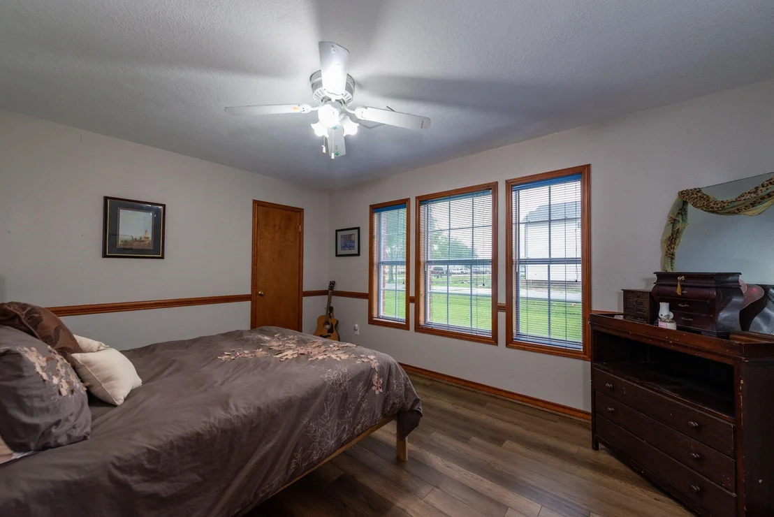 Photo of 330 N 4th Street