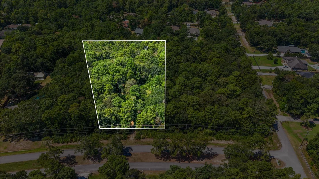 Photo of 19296 Riverwalk Drive