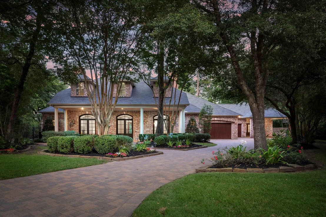 Photo of 2 Hunnewell Way