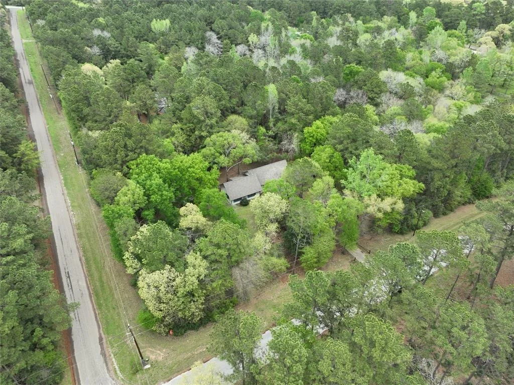 Photo of 9239 Walnut Road