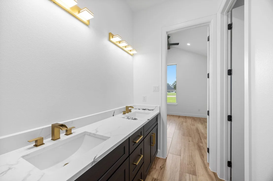 Photo of 210 Birdie Dr
